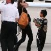 Angelina Jolie arrive à la Nouvelle Orléans en avion privé avec ses 6 enfants pour rejoindre son chéri Brad Pitt sur le tournage