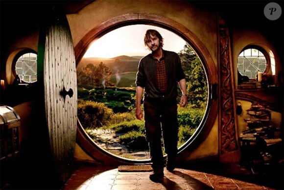 Peter Jackson dans les décors de Bilbo Le Hobbit, à Wellington, en Nouvelle-Zélande, en mars 2011.