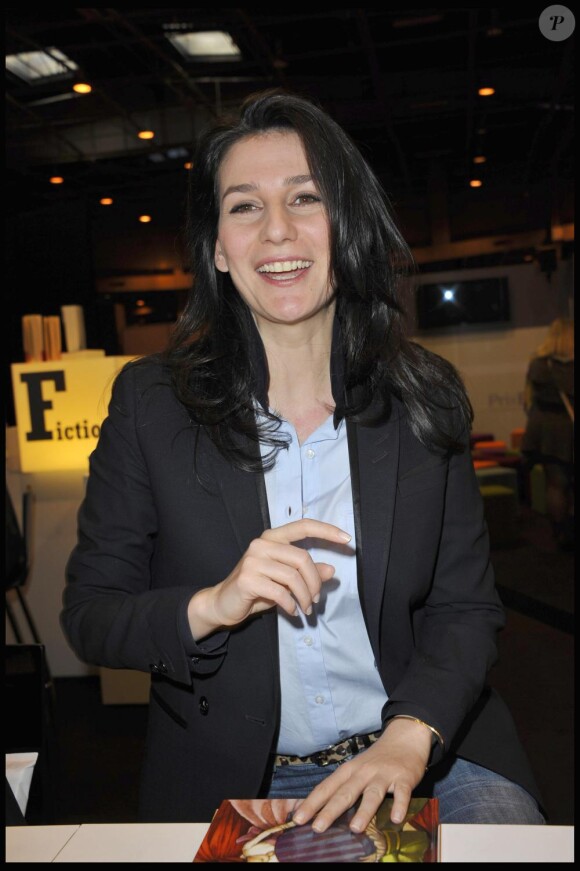 Marie Drucker au Salon du Livre, à Porte de Versailles, à Paris, le 21 mars 2011.