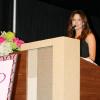 Brooke Burke lit quelques lignes de son livre The Naked Mom lors du congrès annuel Women's Philanthropy au ARIA Resort & Casino à Las Vegas le 25 mars 2011