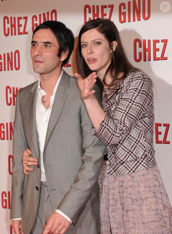 Samuel Benchetrit et Anna Mouglalis à l'occasion de l'avant-première de Chez Gino, au Gaumont Opéra, à Paris, le 29 mars 2011.