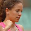 Fin mars 2011, la presse suisse se montrait inquiète pour la situation financière, très préoccupante, de la tenniswoman Patty Schnyder et son mari Rainer Hoffmann