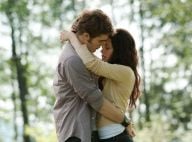 Twilight : Les photos de la scène d'amour entre Edward et Bella dévoilées !