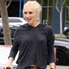 Gwen Stefani se promène dans West Hollywood à la sortie du salon de manucure le 2 avril 2011 à Los Angeles