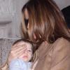 Kelly Preston à New York avec son adorable fils Benjamin le 22 avril 2011