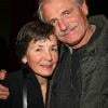 Yann-Arthus Bertrand et son épouse Anne, à Paris, en 2006.