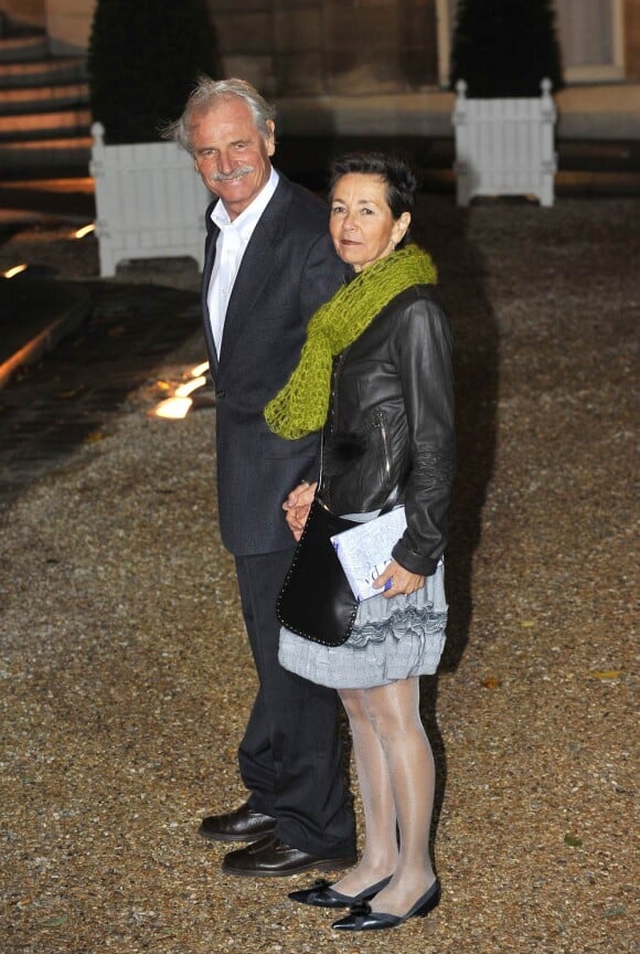 Yann-Arthus Bertrand et son épouse Anne à L'Élysée, en 2008.