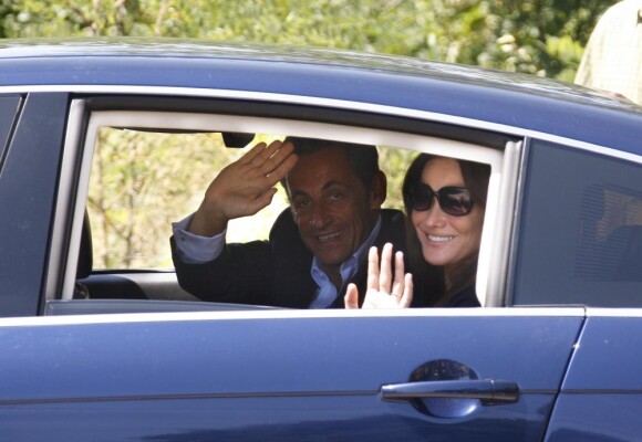 Nicolas Sarkozy et Carla Bruni-Sarkozy arrivent au Cap Nègre en juillet 2009