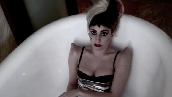 Lady Gaga : Elle continue sa transformation...