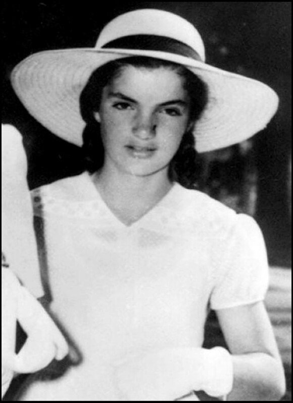 Jackie avant d'être une Kennedy, à l'âge de l'adolescence