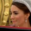Le Prince William et son épouse Kate Middleton quittent l'abbaye de Westminster pour se rendre à Buckingham Palace le 29 avril 2011