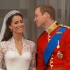 Le deuxième baiser du Prince William et de Kate Middleton à Buckingham Palace le 29 avril 2011