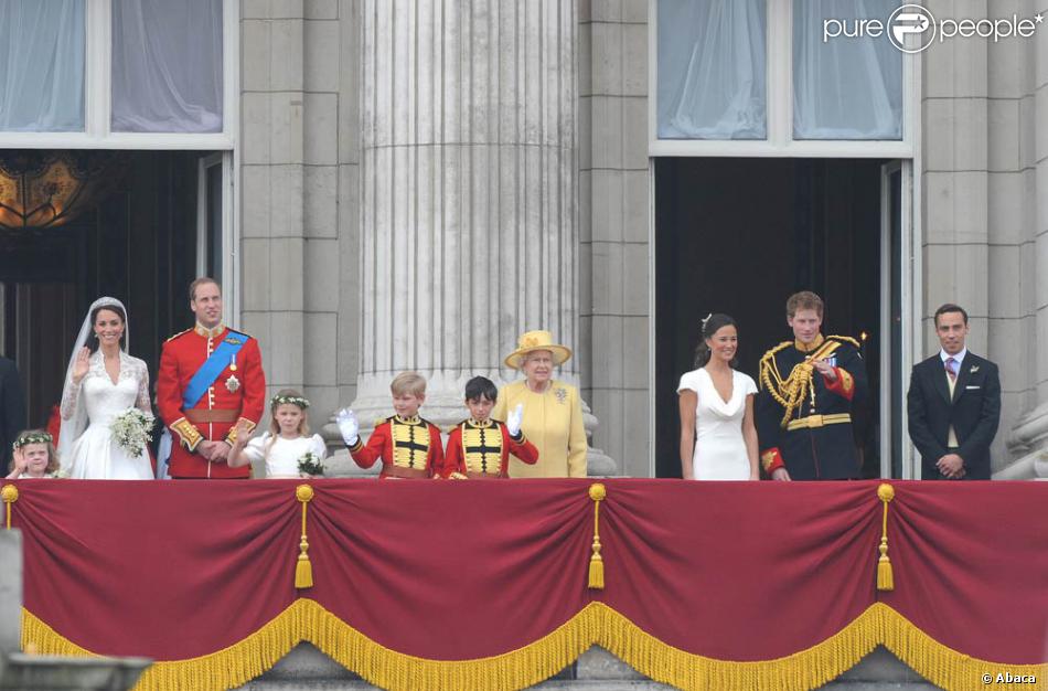 Les Quelques Minutes Passees Par William Et Catherine Au Balcon De