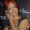 Rihanna présente son nouveau parfum Reb'l Fleur à New York le 29 avril à Macy's.