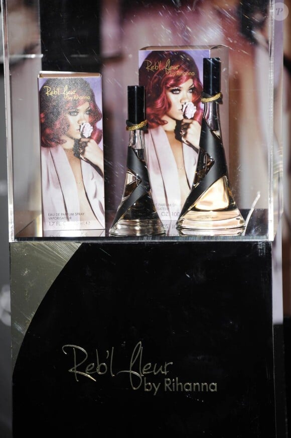 Le parfum Reb'l Fleur présenté dans son écrin à New York chez Macy's le 29 avril