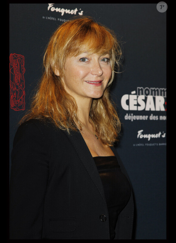 Julie Ferrier lors des César 2011 à Paris au Fouquet's