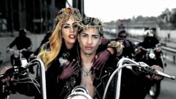Lady Gaga, sexy et provocatrice, revisite la Bible : Voici le clip de Judas !