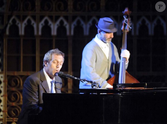 Hugh Laurie en concert à l'Union Chapel de Londres, le 4 mai 2011.