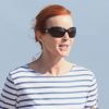 Marcia Cross et sa petite Savannah se balade sur la plage à Santa Monica, Los Angeles, le 22 avril 2011.