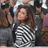 Elodie Bouchez, ravissante, lors du photocall du jury de la section Un Certain Regard au festival de Cannes le 12 mai 2011