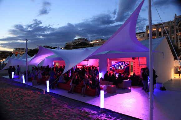 La soirée au Terrazza Martini à Cannes le 17 mai 2011