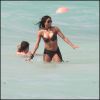 Ciara à la plage avec son nouveau chéri Amar'e Stoudemire, le 14 mai 2011 à Miami