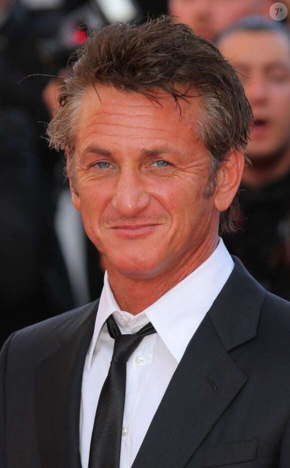 Sean Penn séduti toujorus autant avec son regard azur. Cannes, 20 mai 2011