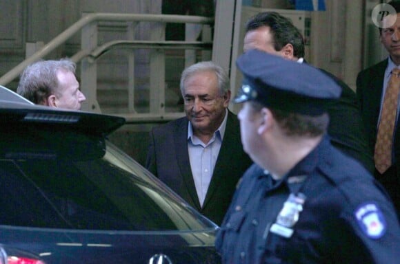 DSK rejoint son nouveau domicile, un loft très luxueux à Tribeca le 25 mai 2011 !