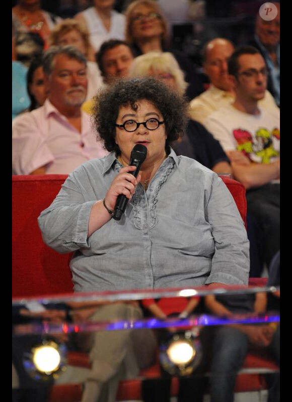 Juliette lors de l'enregistrement de Vivement dimanche le 25 mai 2011 (émission diffusée sur France 2 le 19 juin)