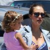 Jessica Alba et sa fille Honor profitent d'un après-midi ensoleillé à Beverly Hills, le 27 mai 2011.
