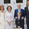 La famille royale d'Espagne célèbre la communion de Miguel Undangarin de Bourbon, le fils de Cristina. Madrid, 29 mai 2011