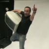 Nikos Aliagas dans le making of des 25 ans de Télé-Loisirs