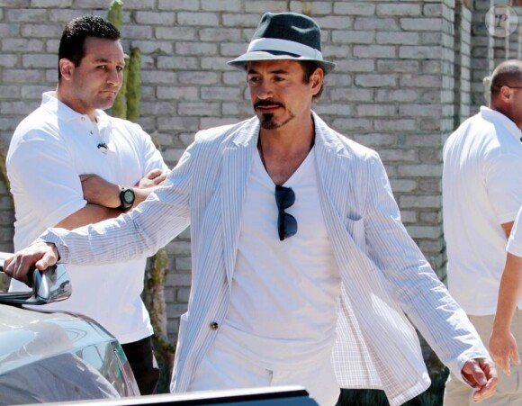 Robert Downey Jr. à l'occasion de la fête donnée par Joel Silver pour le Memorial Day dans sa propriété de Malibu, à Los Angeles, le 30 mai 2011.