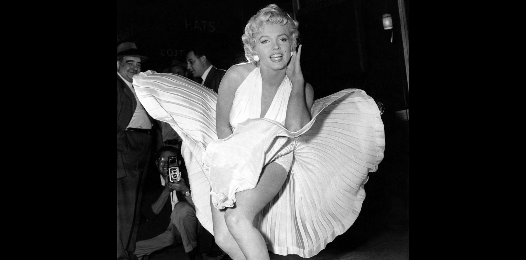 Marilyn Monroe: sa robe volante et sexy vendue à plus de 4 millions de ...