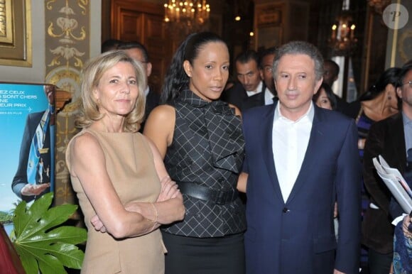 Claire Chazal, Christine Kelly et Michel Drucker lors du lancement de l'opération 2000 femmes pour 2012, à Paris, le 31 mai 2011.