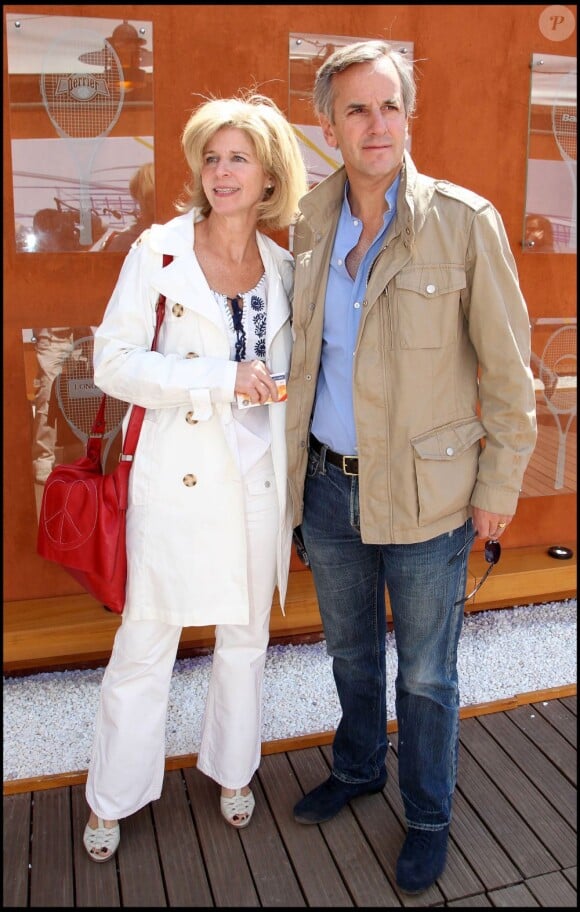 Bernard de La Villardière et son épouse au tournoi de Roland-Garros, le 2 juin 2011.