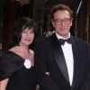 Joséphine Hart, avec son époux Lord Maurice Saatchi, en 1998