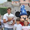 Rafael Nadal se rend à Disneyland Paris, lundi 6 juin, au lendemain de sa victoire sur Roger Federer en finale de Roland-Garros.