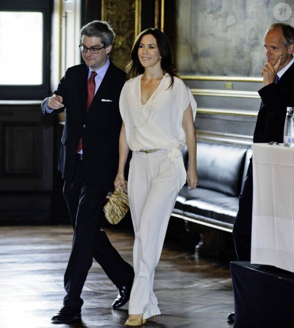 La princesse Mary de Danemark prenait part, le 7 juin 2011, à une conférence commémorant les 60 ans de la Convention de Genève.