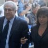 Anne Sinclair et son époux Dominique Strauss-Kahn arrivent au tribunal de New York, le 6 juin 2011. 