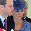 Kate Middleton et le prince William quittent la chapelle Saint George le 12 juin 2011 à Windsor pour le 90e anniversaire du duc d'Edimbourg