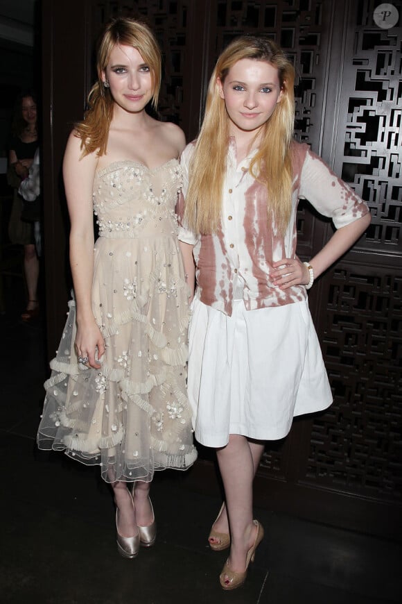 Emma Roberts et Abigail Breslin lors de l'avant-première du film The Art of Getting By à New York le 13 juin 2011