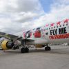 David et Cathy Guetta ouvrent la saison Fly me I'm Famous dans un avion pour Ibiza le 27 mai 2011