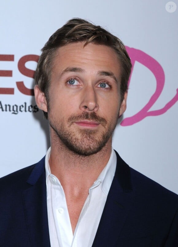 Ryan Gosling, avait opté pour des chaussettes rouges lors de la projection du film Drive pendant le Festival du film de Los Angeles, à Los angeles, le 17 juin2011.