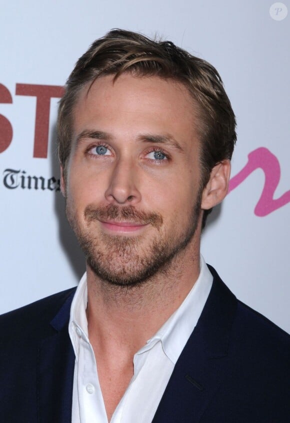 Ryan Gosling, très élégant à la projection du film Drive pendant le Festival du film de Los Angeles, à Los angeles, le 17 juin2011.