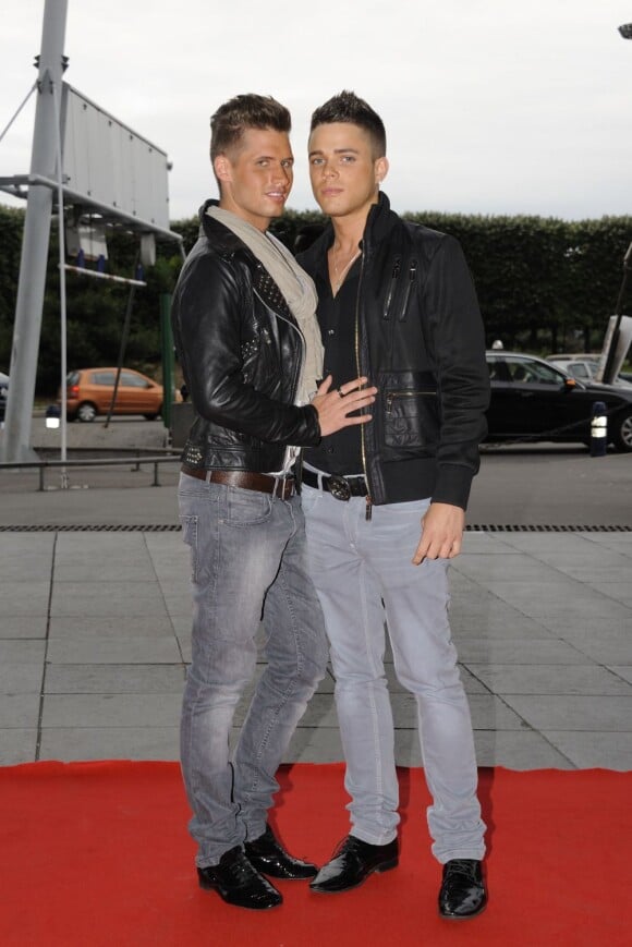Benoît et son compagnon William lors de la soirée de lancement officiel du clip Love is Love, au Palais Maillot, le 19 juin. 