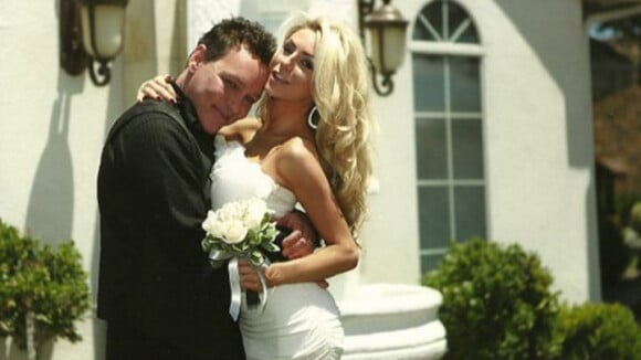L'acteur Doug Hutchison, 51 ans, se marie avec une jeune chanteuse de 16 ans !