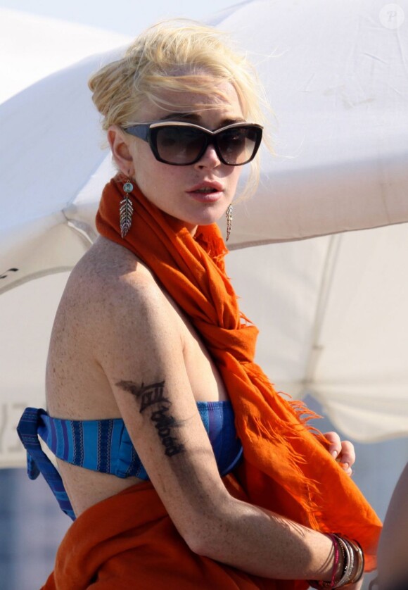 Lindsay Lohan savoure ses derniers jours de liberté avant l'assignation à résidence. Ici à Miami, le 23 mai 2011.