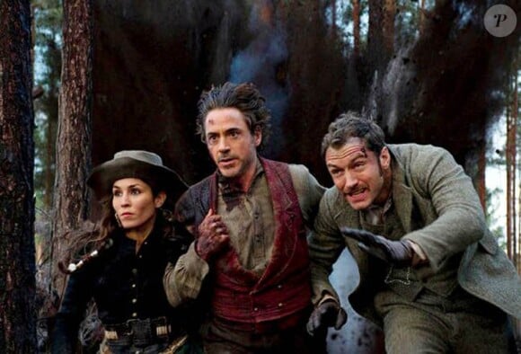 Noomi Rapace, Robert Downey Jr. et Jude Law dans Sherlock Holmes 2, en salles le 25 janvier 2012.