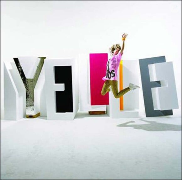 Yelle - Pop Up - septembre 2007.